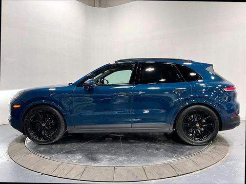 Blue 2025 Porsche Cayenne Cayenne S E-Hybrid