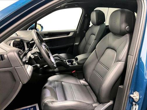 Blue 2025 Porsche Cayenne Cayenne S E-Hybrid