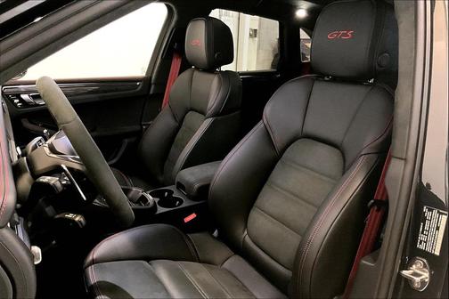 2026 Porsche Macan GTS