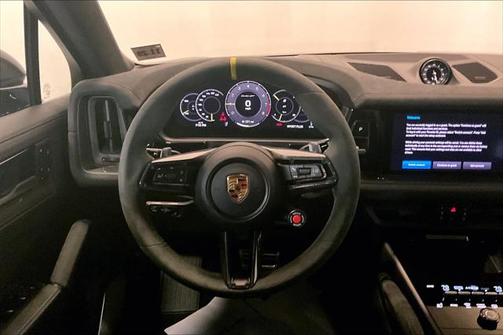 2025 Porsche Cayenne Turbo GT
