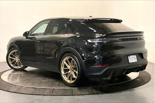 2025 Porsche Cayenne Turbo GT