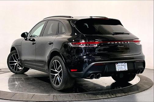 2026 Porsche Macan 