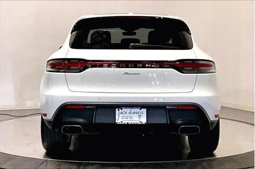 2022 Porsche Macan Base