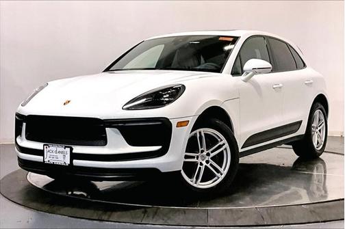 2022 Porsche Macan Base