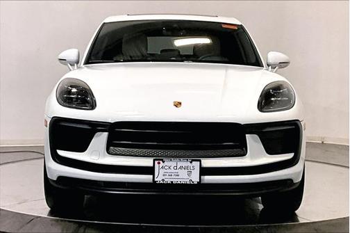 2022 Porsche Macan Base