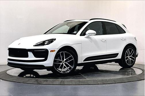 2025 Porsche Macan Base