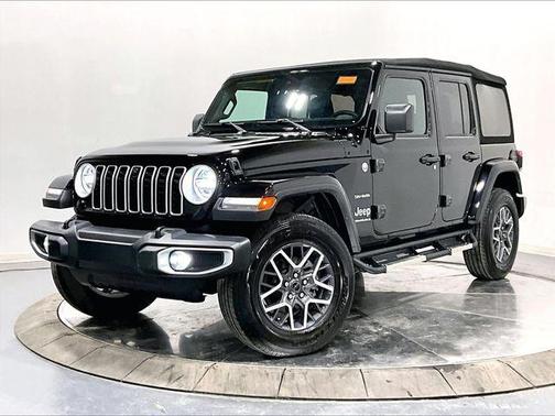 2024 Jeep Wrangler 4-Door Sahara 4x4