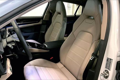 2026 Porsche Panamera 