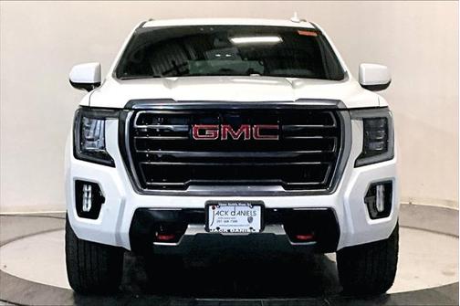 2024 GMC Yukon XL 4WD AT4