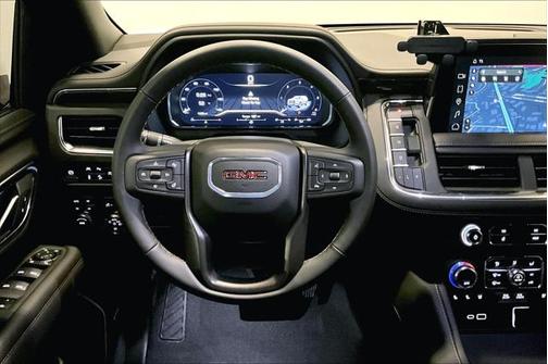 2024 GMC Yukon XL 4WD AT4