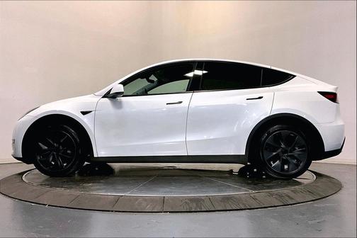 2024 Tesla Model Y Long Range Dual Motor All-Wheel Drive