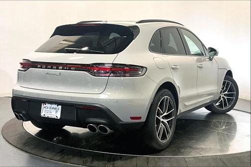 2025 Porsche Macan S