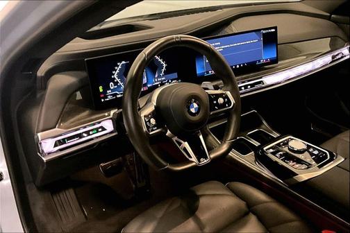 2025 BMW 740 xDrive