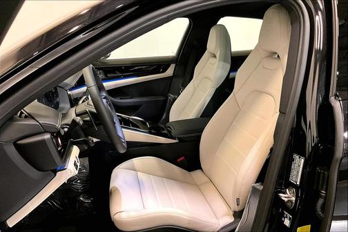 2026 Porsche Panamera 4 E-Hybrid