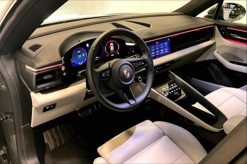 2025 Porsche Macan 4S