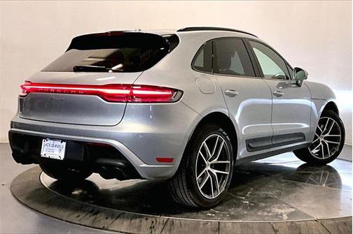 2025 Porsche Macan 