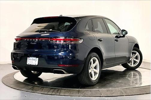 2021 Porsche Macan Base