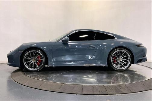 2017 Porsche 911 Carrera 4S