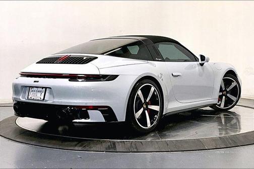 2024 Porsche 911 Targa 4S