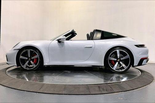 2024 Porsche 911 Targa 4S