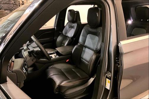 2025 Lincoln Aviator Black Label AWD