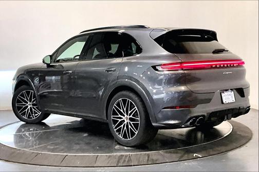 2025 Porsche Cayenne Cayenne