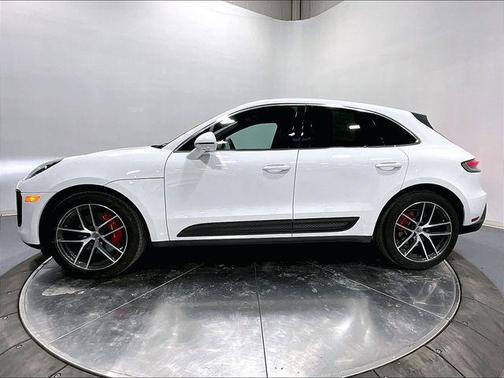 2025 Porsche Macan S
