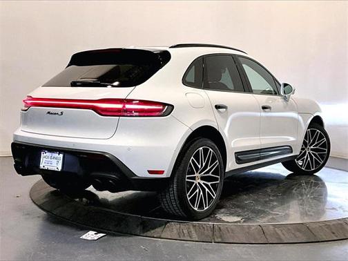 2023 Porsche Macan S