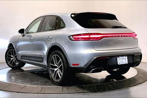 2025 Porsche Macan 