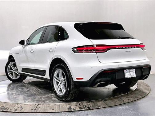 2026 Porsche Macan 