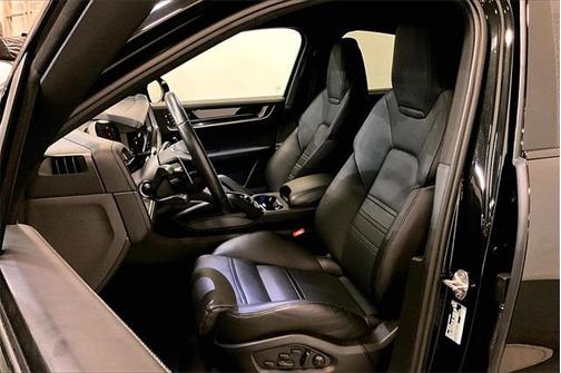 2025 Porsche Cayenne Cayenne S E-Hybrid