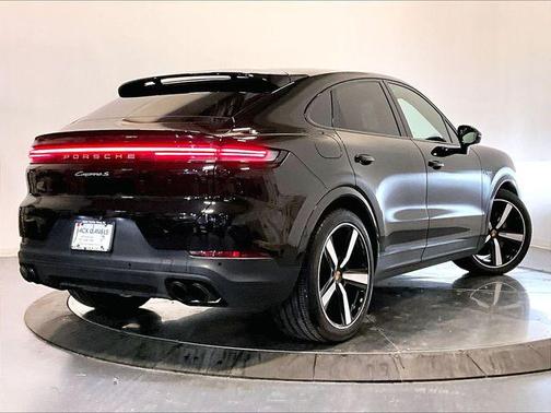2025 Porsche Cayenne Cayenne S E-Hybrid