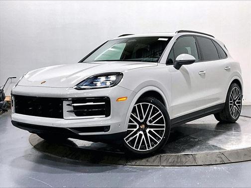 Chalk 2026 Porsche Cayenne Cayenne