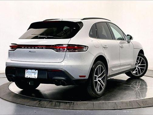 2025 Porsche Macan 