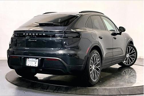 2024 Porsche Macan 4