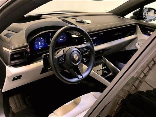 2024 Porsche Macan 4