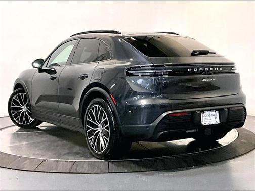 2024 Porsche Macan 4