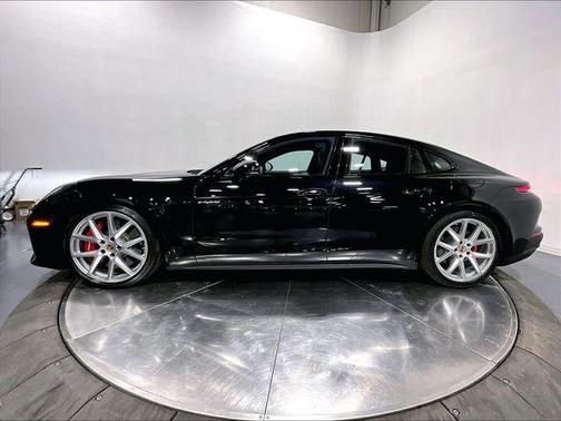 2025 Porsche Panamera 4S