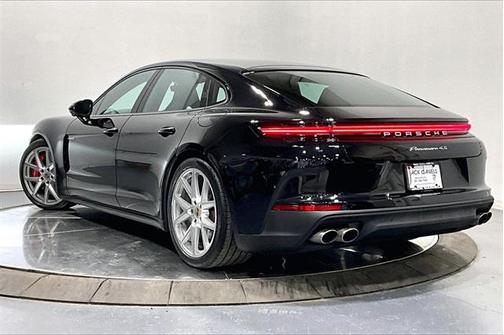 2025 Porsche Panamera 4S