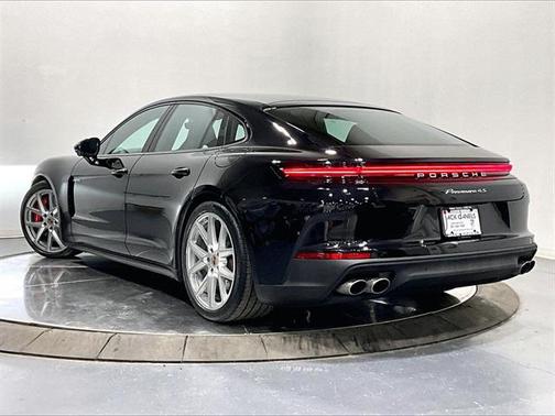 2025 Porsche Panamera 4S