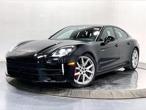 2025 Porsche Panamera 4S