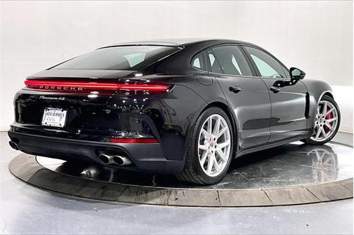 2025 Porsche Panamera 4S