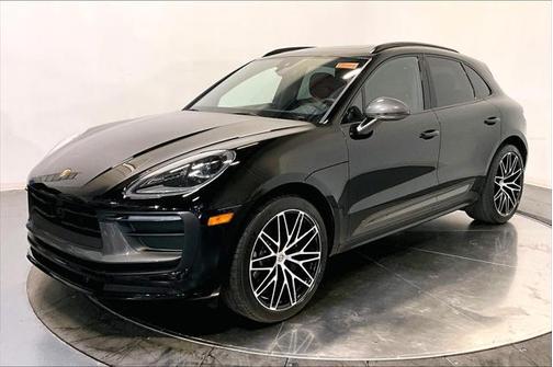 2025 Porsche Macan Base