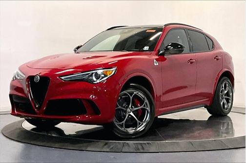 2022 Alfa Romeo Stelvio Quadrifoglio