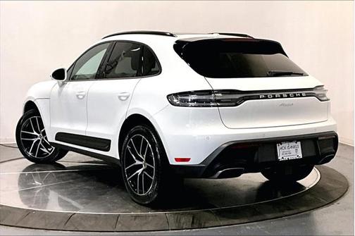 2025 Porsche Macan Base
