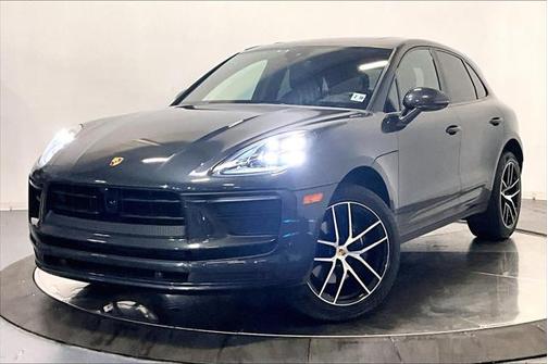2025 Porsche Macan Base