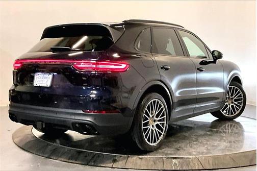 2022 Porsche Cayenne Platinum Edition