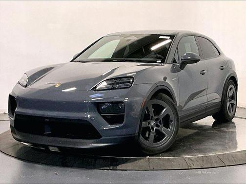 2025 Porsche Macan 4