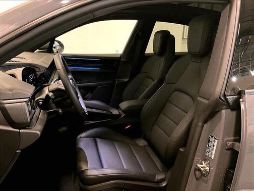 2025 Porsche Macan 4