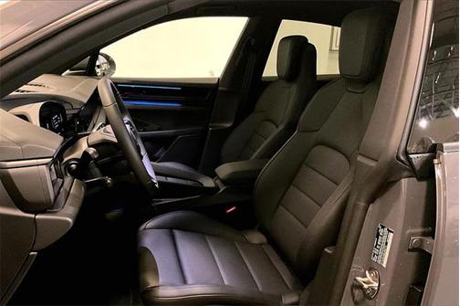 2025 Porsche Macan 4